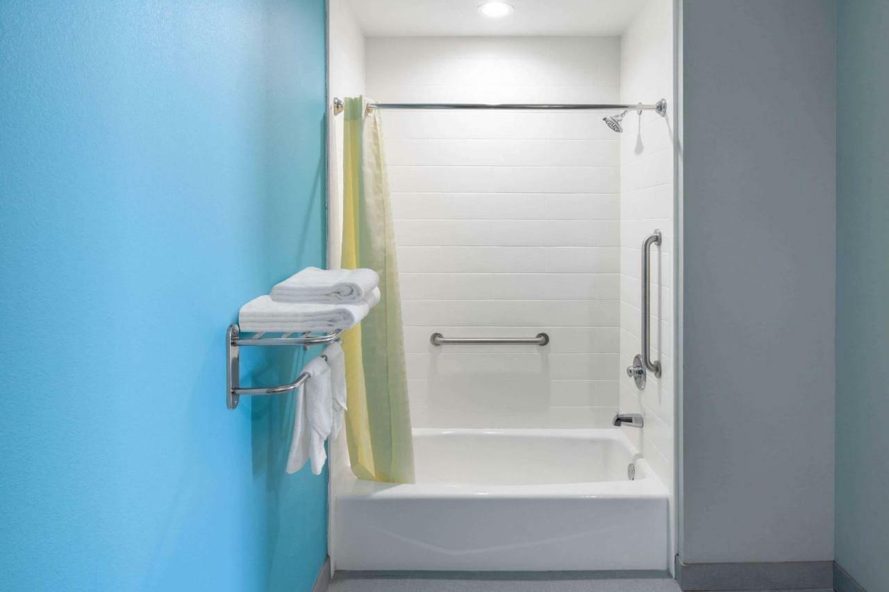 Americas Best Value Inn Houston Willowbrook Kültér fotó